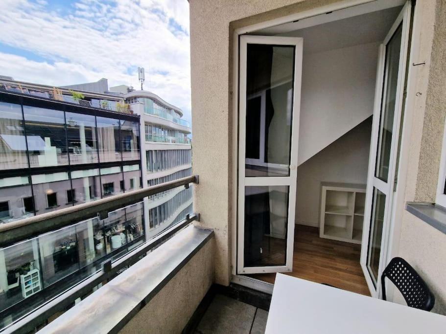 Apartament In The Heart Of 51 Berlino